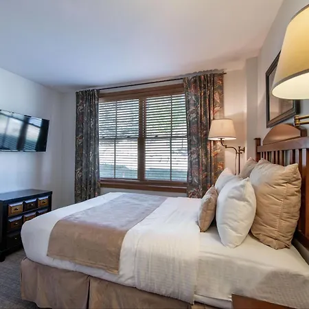 Zephyr Mountain Lodge - Premium Rated Condo 1217